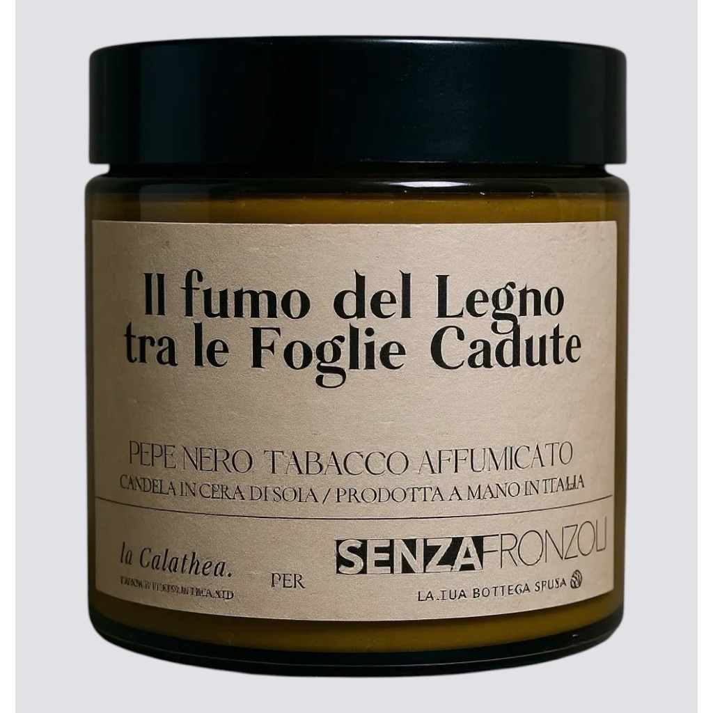 Il Fumo del Legno tra le Foglie Cadute – Candela Profumata 90g