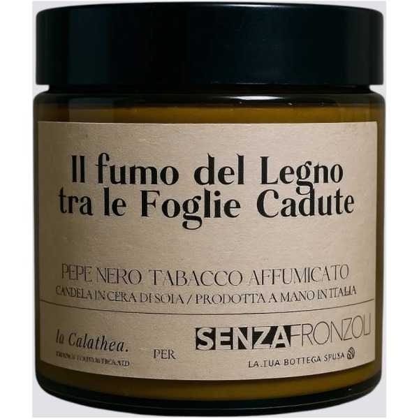 Il Fumo del Legno tra le Foglie Cadute – Candela Profumata 90g
